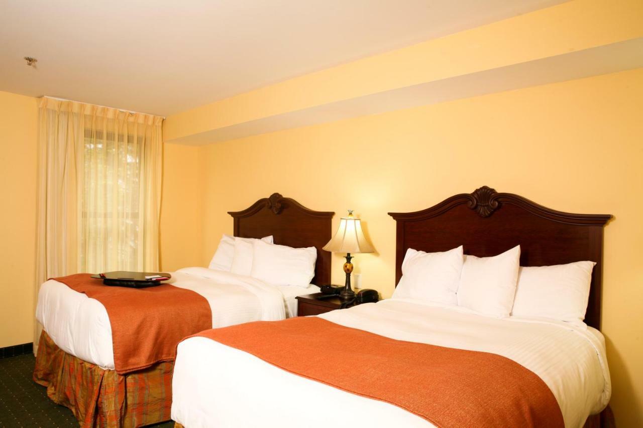 Main Street Inn Blacksburg Εξωτερικό φωτογραφία